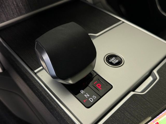 New 2025 Land Rover Range Rover SE image 25