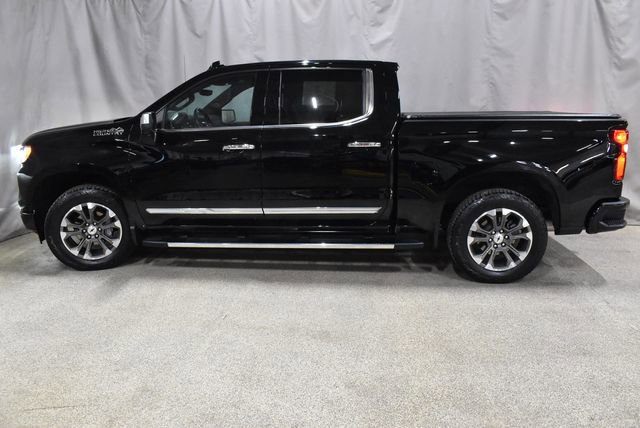 Used 2023 Chevrolet Silverado 1500 High Country w/ Technology Package image 5