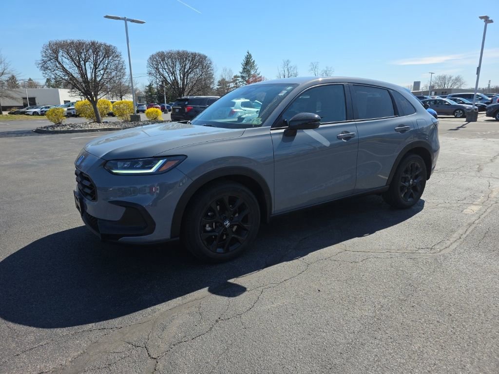 Used 2024 Honda HR-V Sport image 3