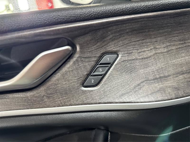 Used 2023 Jeep Grand Cherokee 4WD 4xe image 22