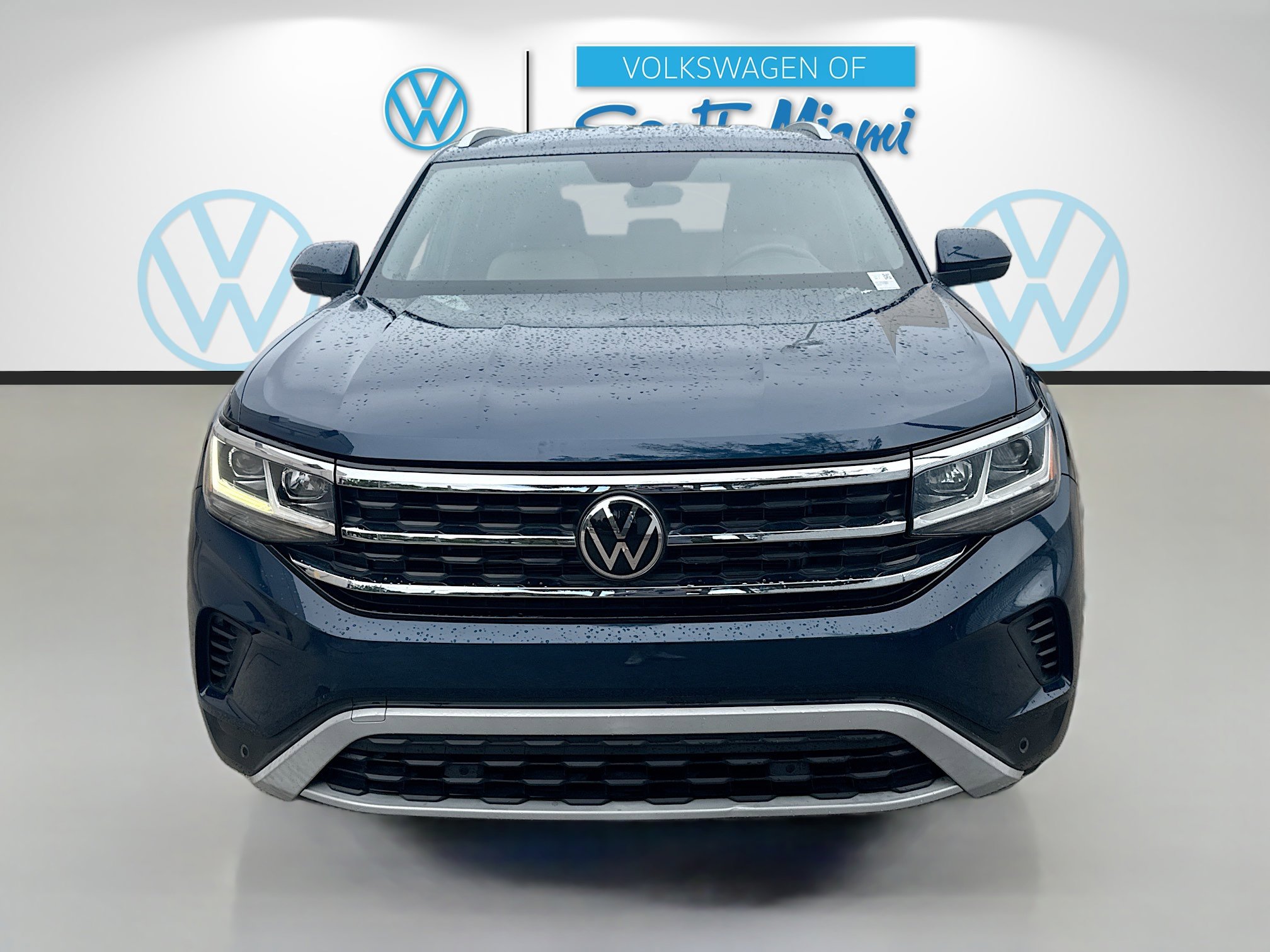 Used 2021 Volkswagen Atlas Cross Sport SE FWD image 2