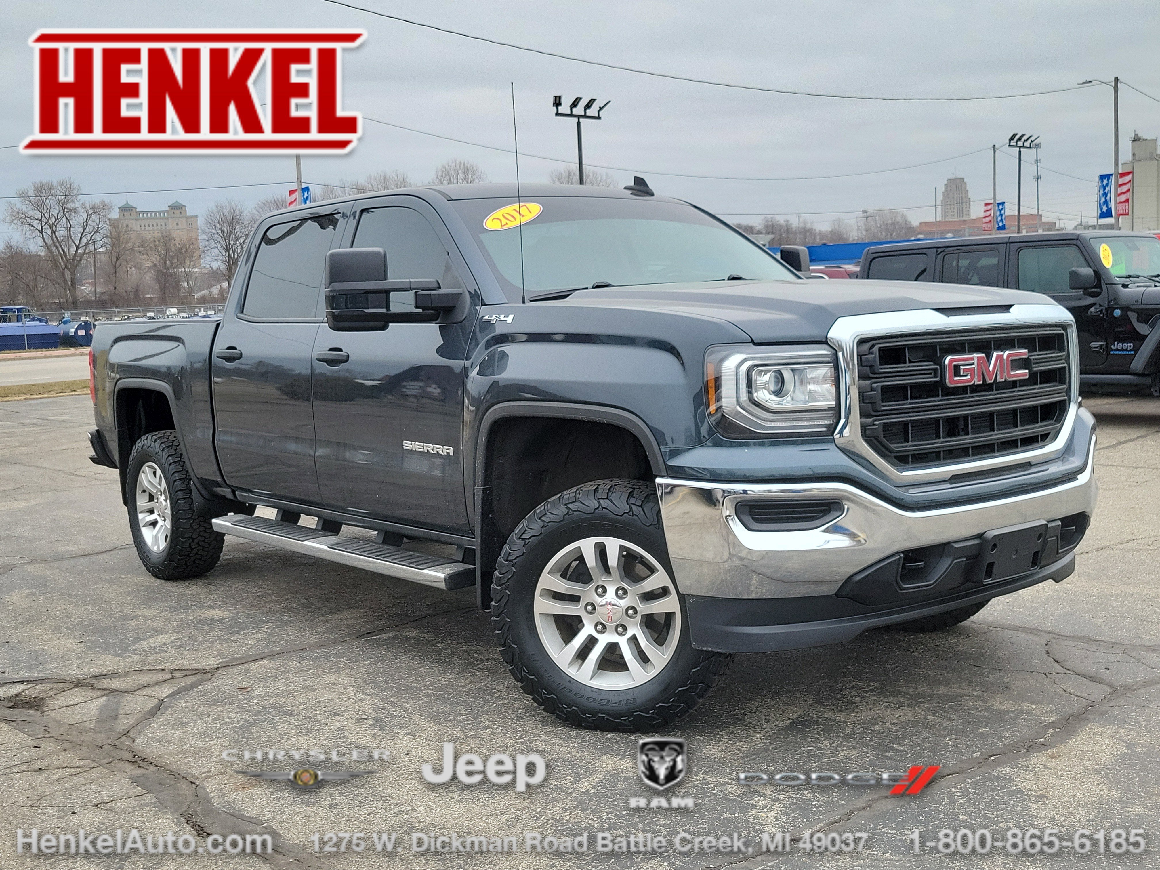 Used 2017 GMC Sierra 1500 4x4 Crew Cab w/ Sierra Convenience Package image 1