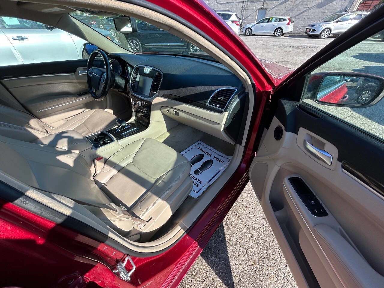 Used 2014 Chrysler 300 RWD image 9