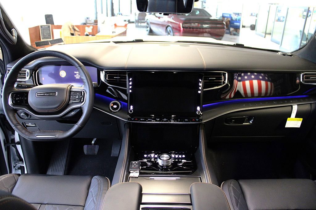 New 2026 Jeep Grand Wagoneer L Summit AWD/4WD image 9