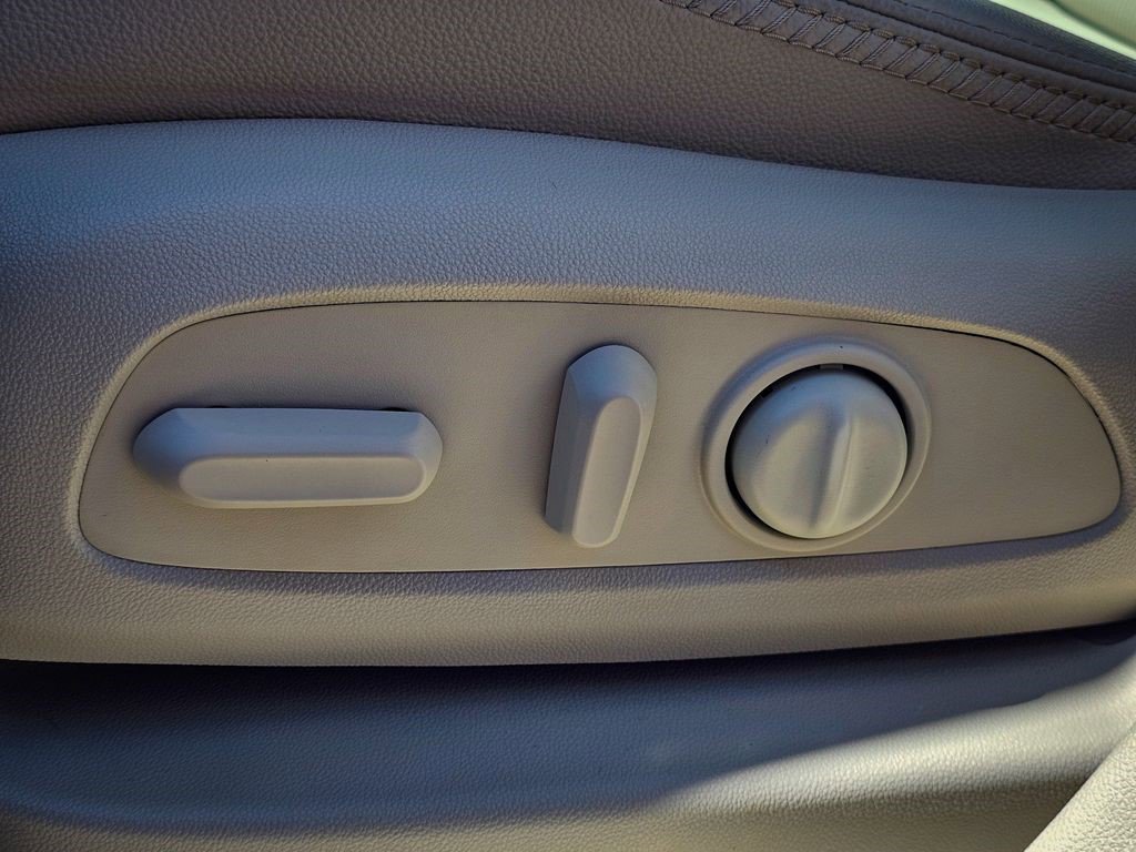 Certified 2023 GMC Terrain Denali w/ Denali Premium Package image 15