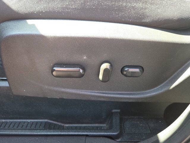 Used 2018 Ford Escape SE image 26