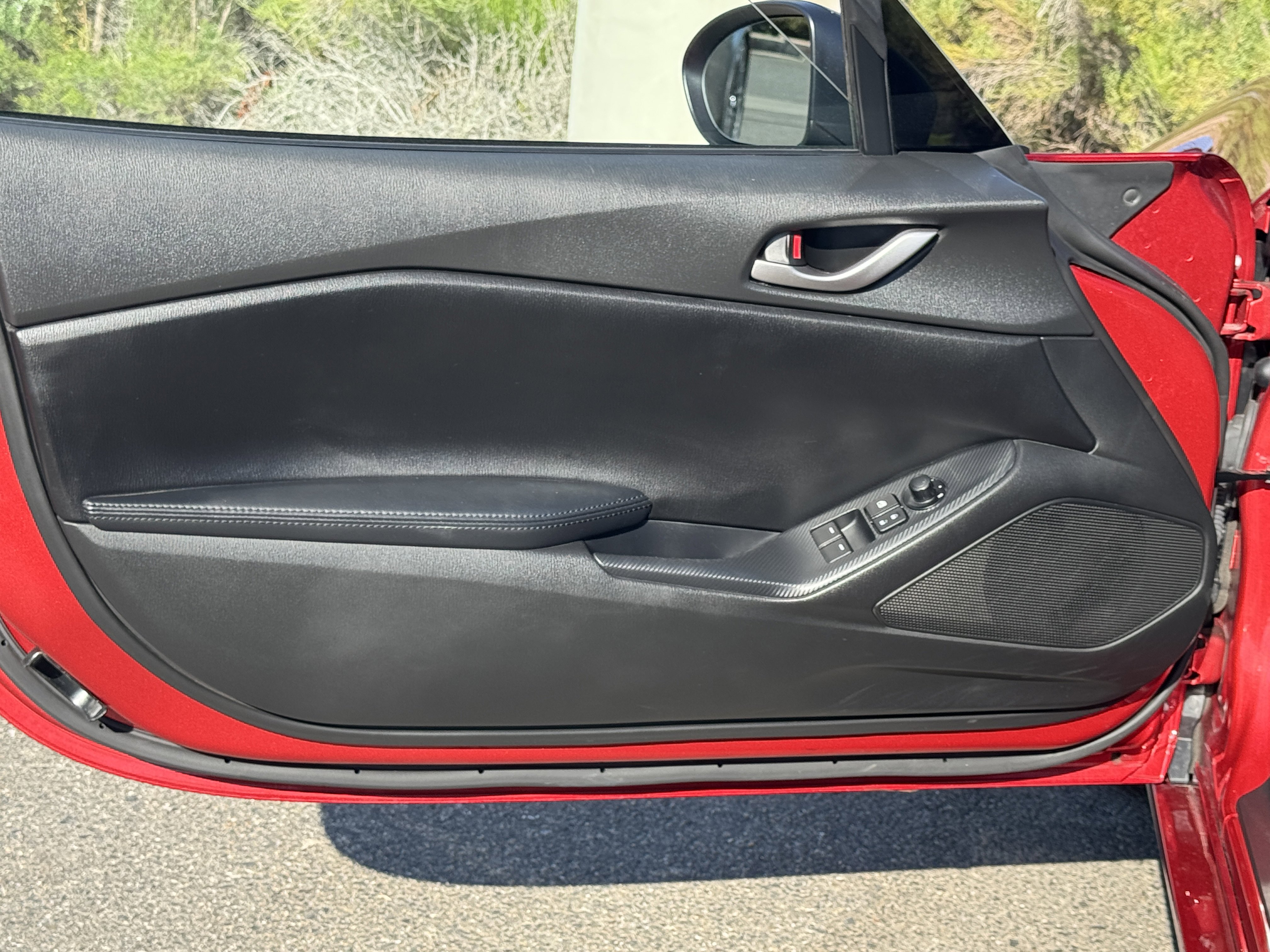 Used 2024 MAZDA MX-5 Miata Sport image 15