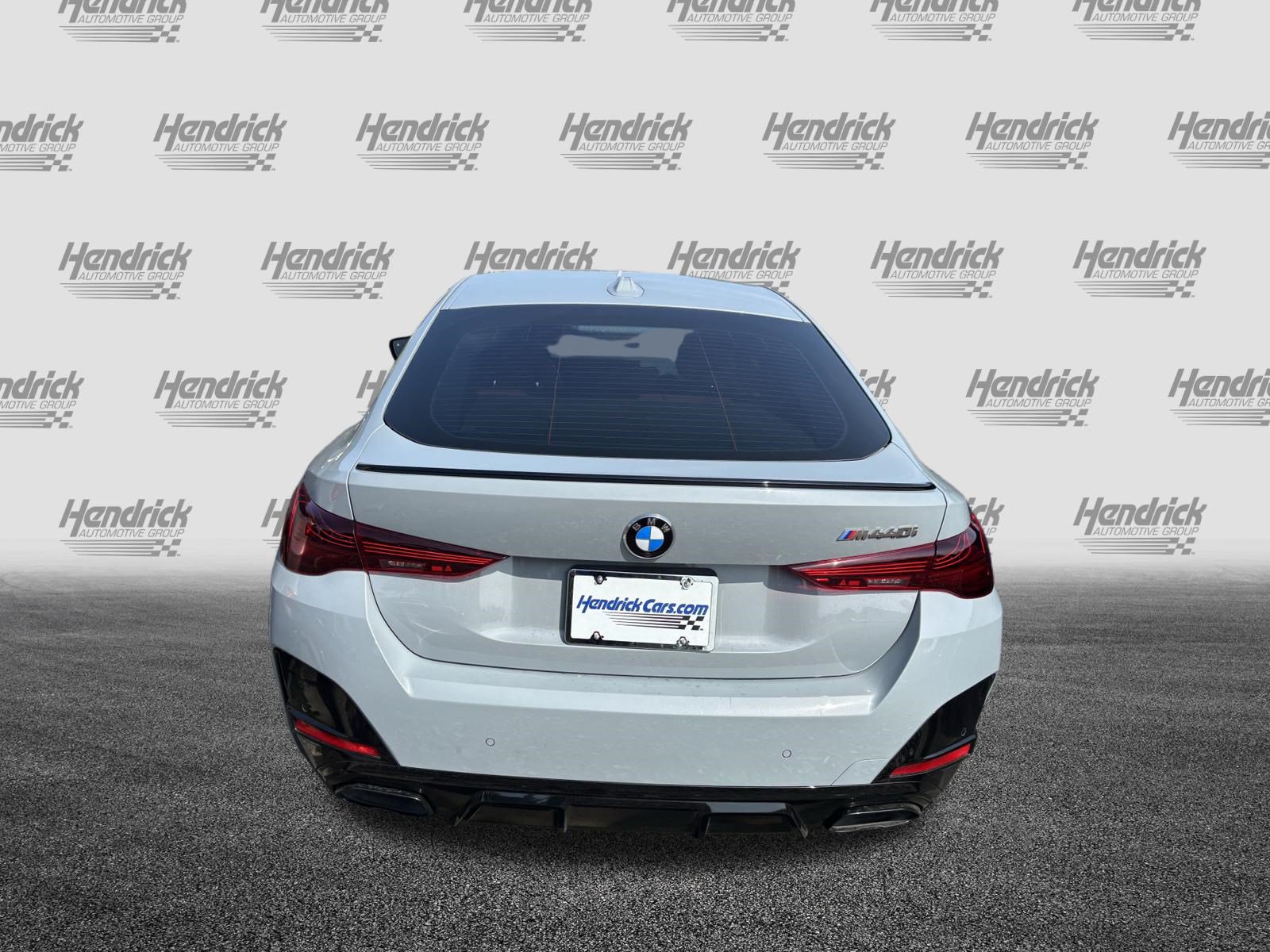Used 2026 BMW M440i w/ Premium Package RWD image 9