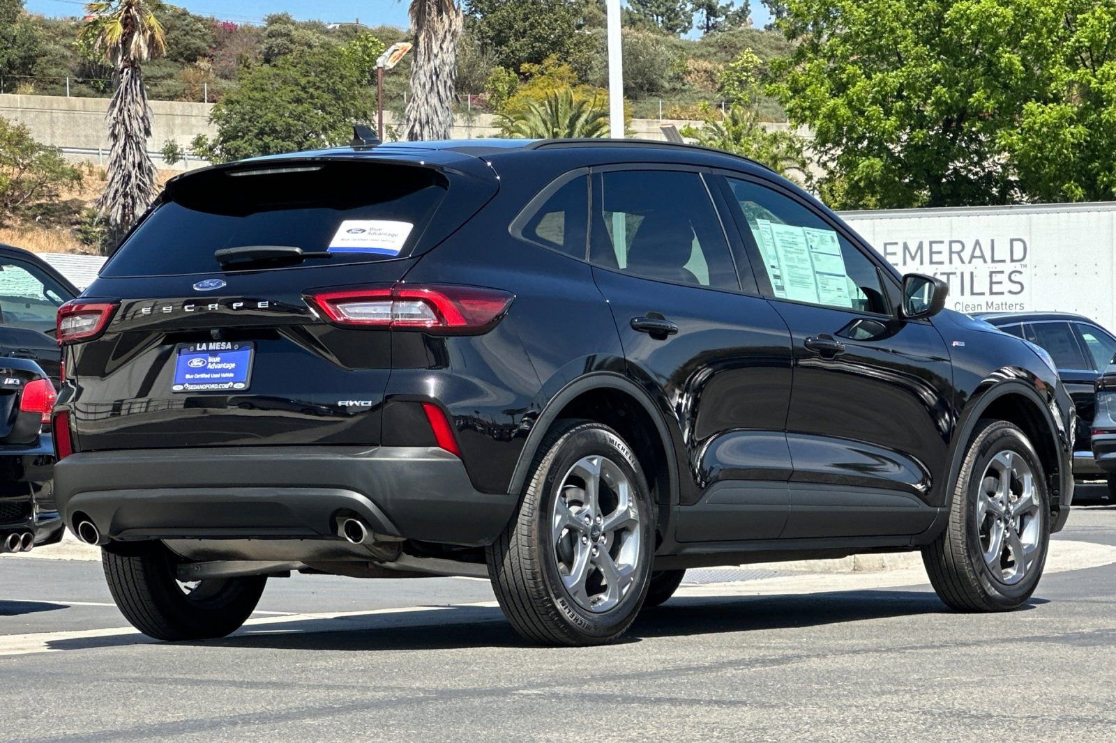 Certified 2025 Ford Escape ST-Line AWD/4WD image 3