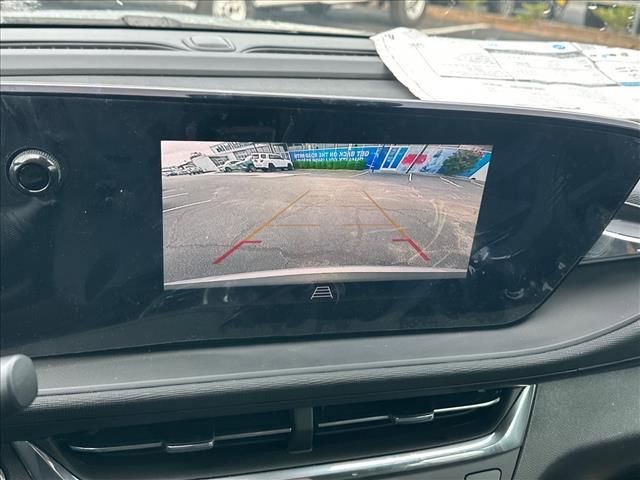 New 2026 Buick Envista Preferred w/ Advanced Safety Package FWD image 32