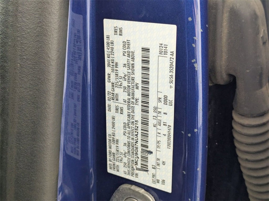 Used 2022 Ford Escape SE w/ SE Sport Appearance Package image 43