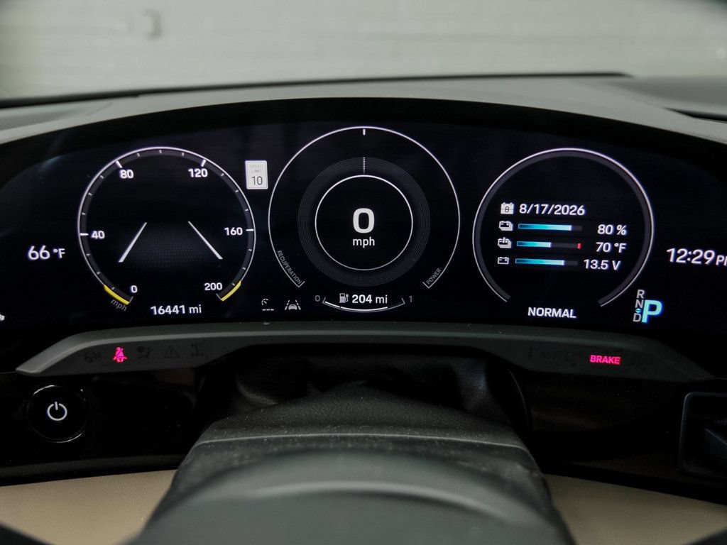 Used 2022 Porsche Taycan 4S AWD/4WD image 17