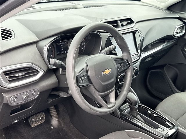 Certified 2023 Chevrolet TrailBlazer LT w/ Convenience Package FWD image 14