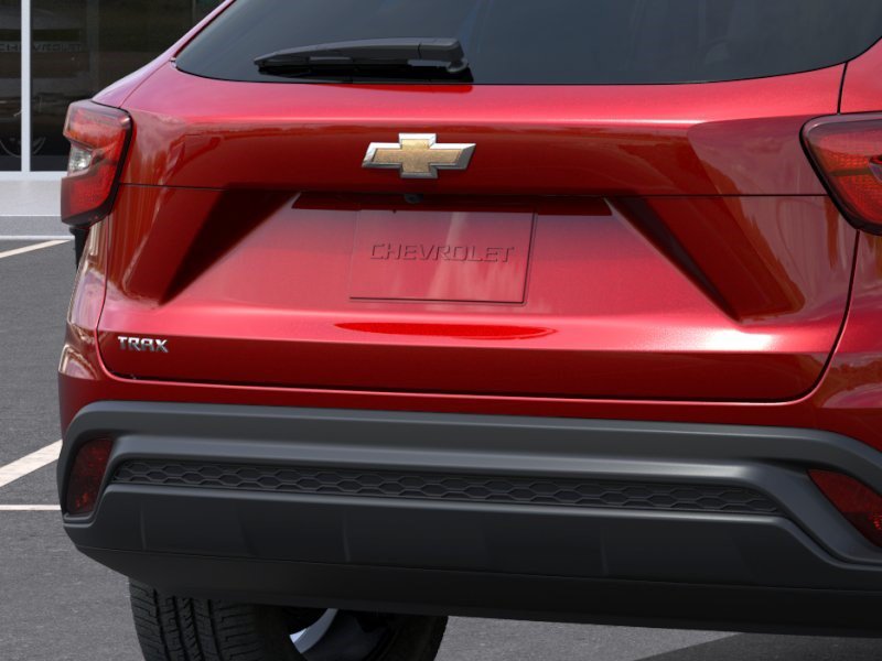 New 2026 Chevrolet Trax LS w/ LS Convenience Package FWD image 15