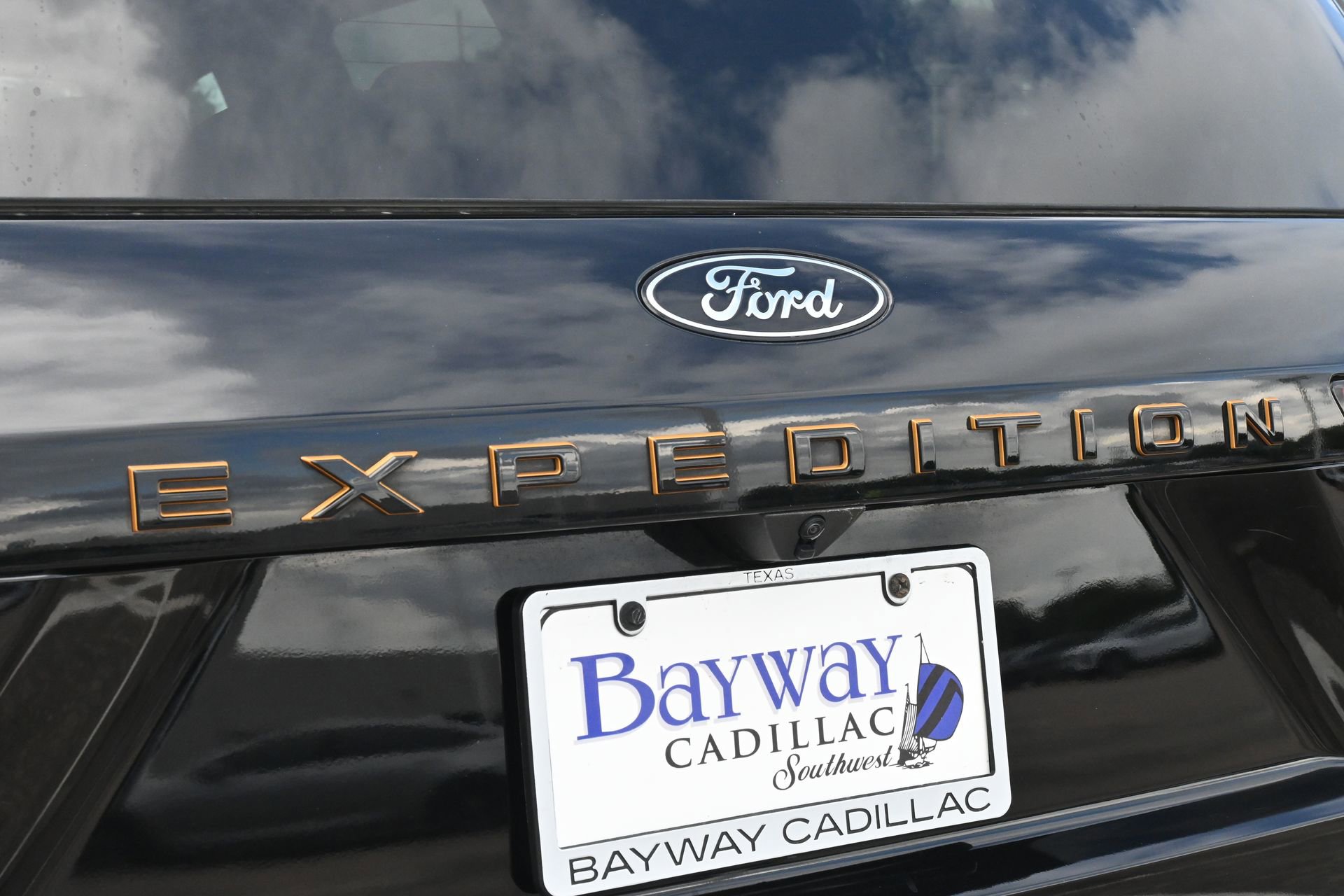 Used 2025 Ford Expedition Tremor AWD/4WD image 21