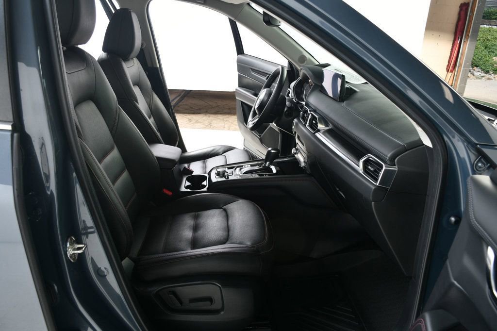 Used 2022 MAZDA CX-5 Carbon Edition image 29
