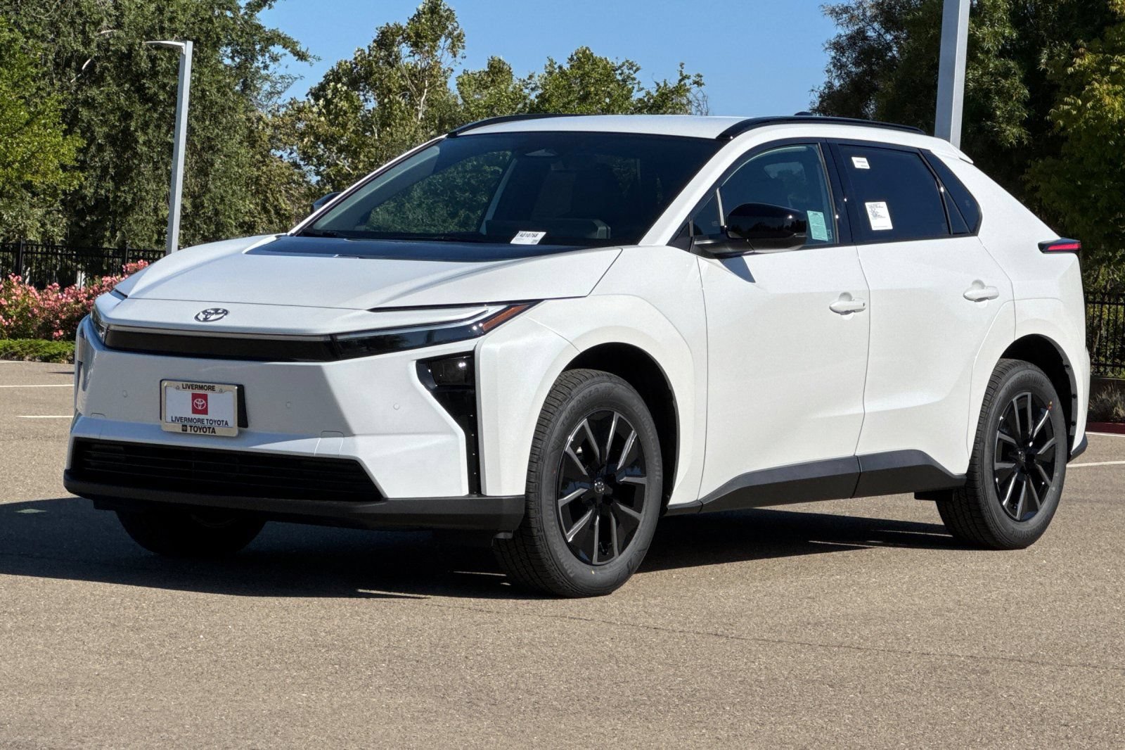 New 2026 Toyota bZ FWD image 7