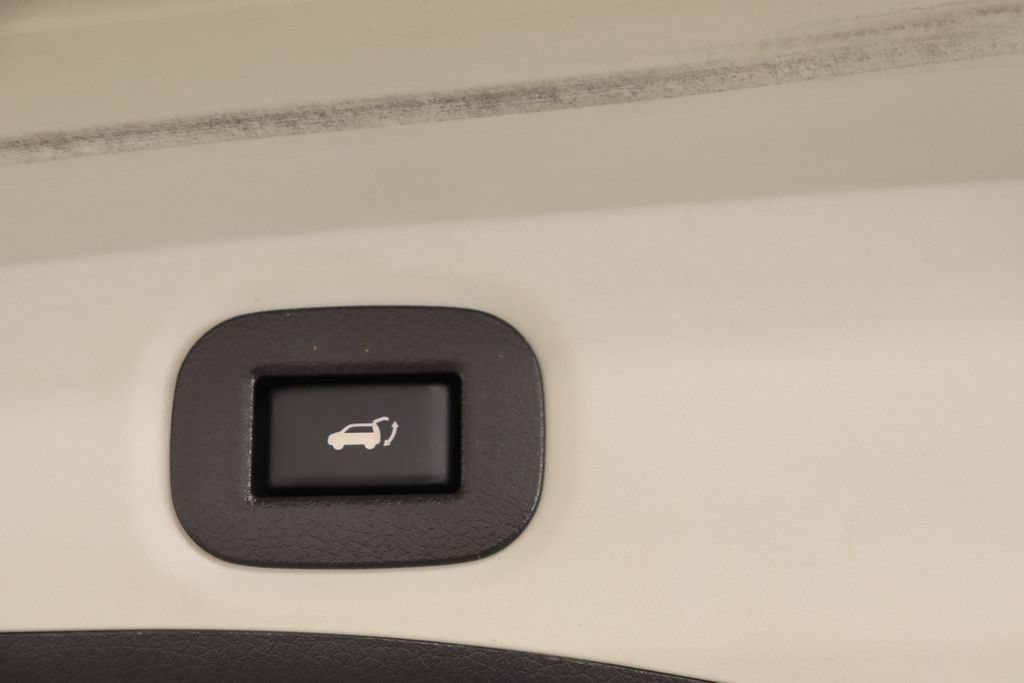 Used 2018 Nissan Rogue SL AWD/4WD image 29