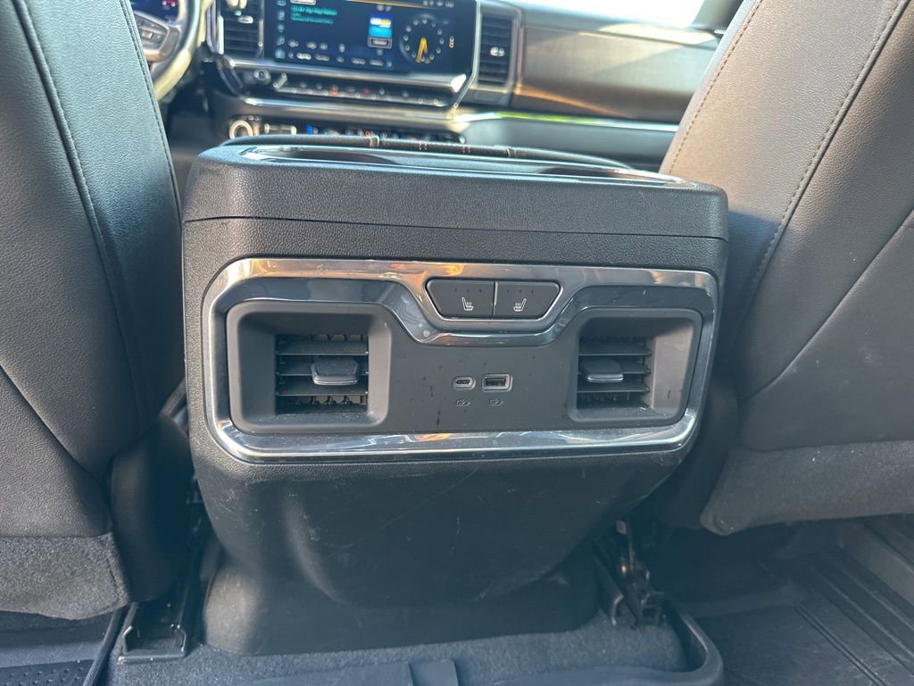 Used 2024 Chevrolet Silverado 2500 High Country w/ High Country Premium Package AWD/4WD image 32