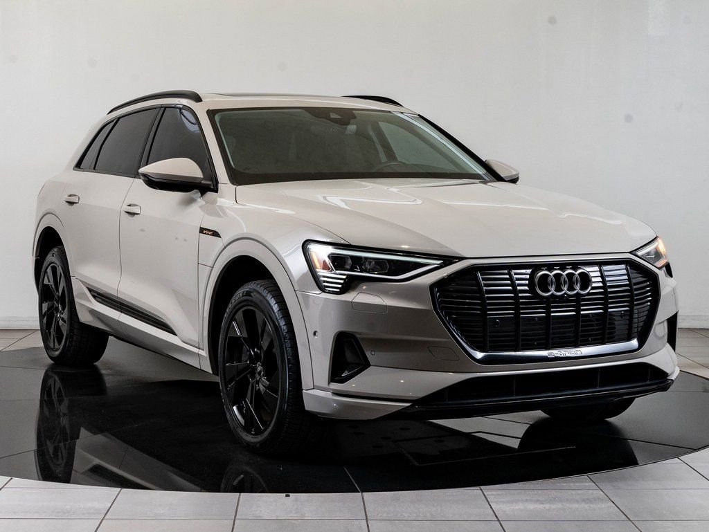 Used 2021 Audi e-tron Premium w/ Convenience Plus Package AWD/4WD image 12
