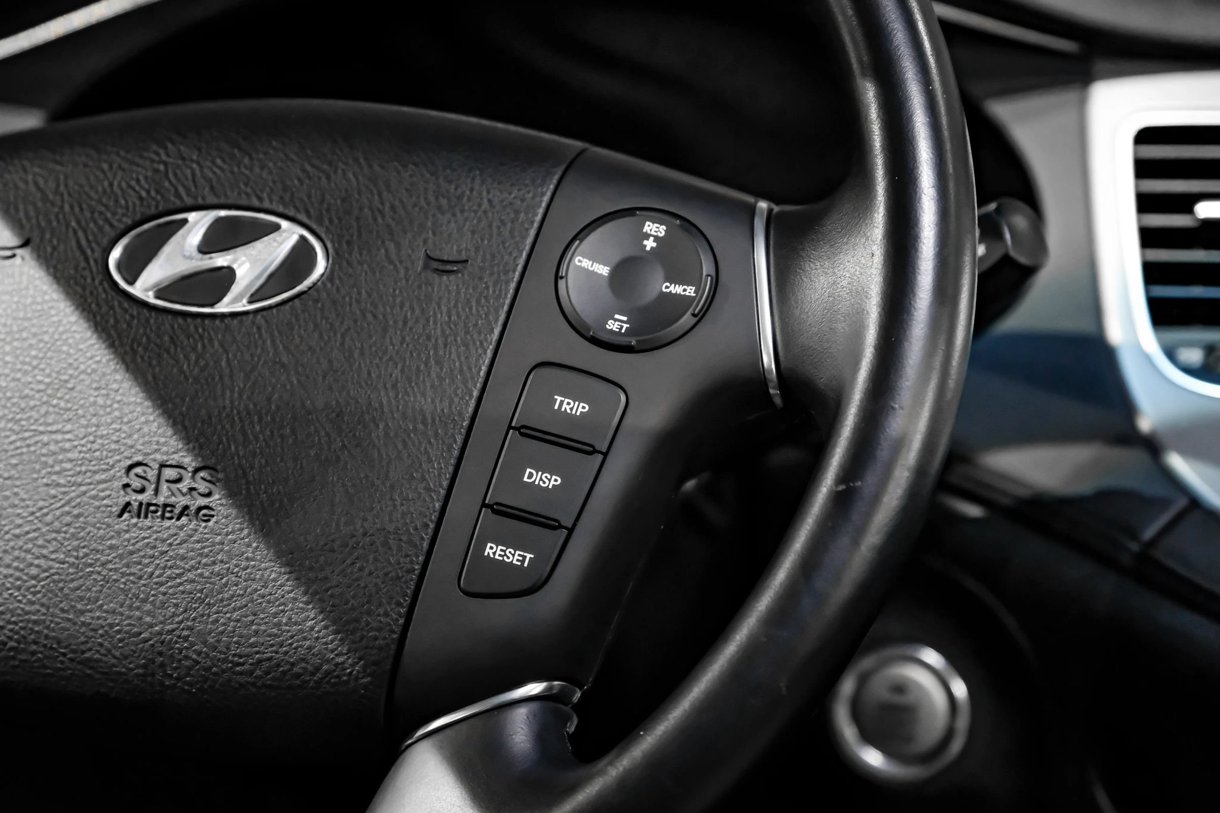Used 2013 Hyundai Genesis 3.8 w/ Premium Pkg RWD image 17