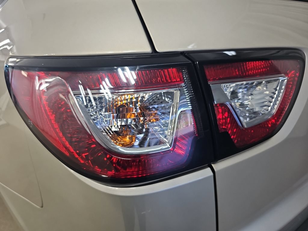 Used 2015 Chevrolet Traverse LT w/ Style and Technology Package AWD/4WD image 41