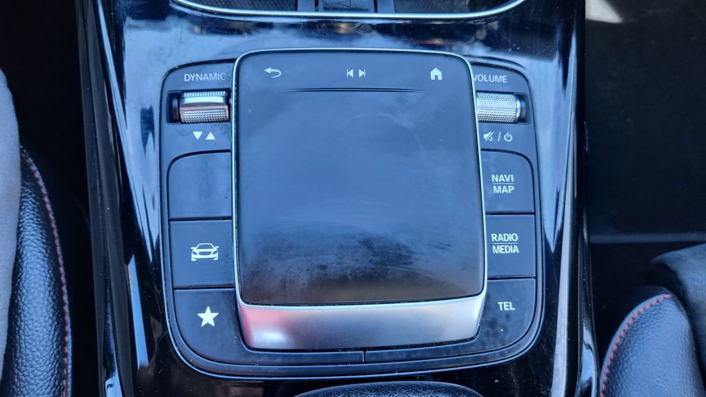 Used 2023 Mercedes-Benz CLA 35 AMG 4MATIC image 34