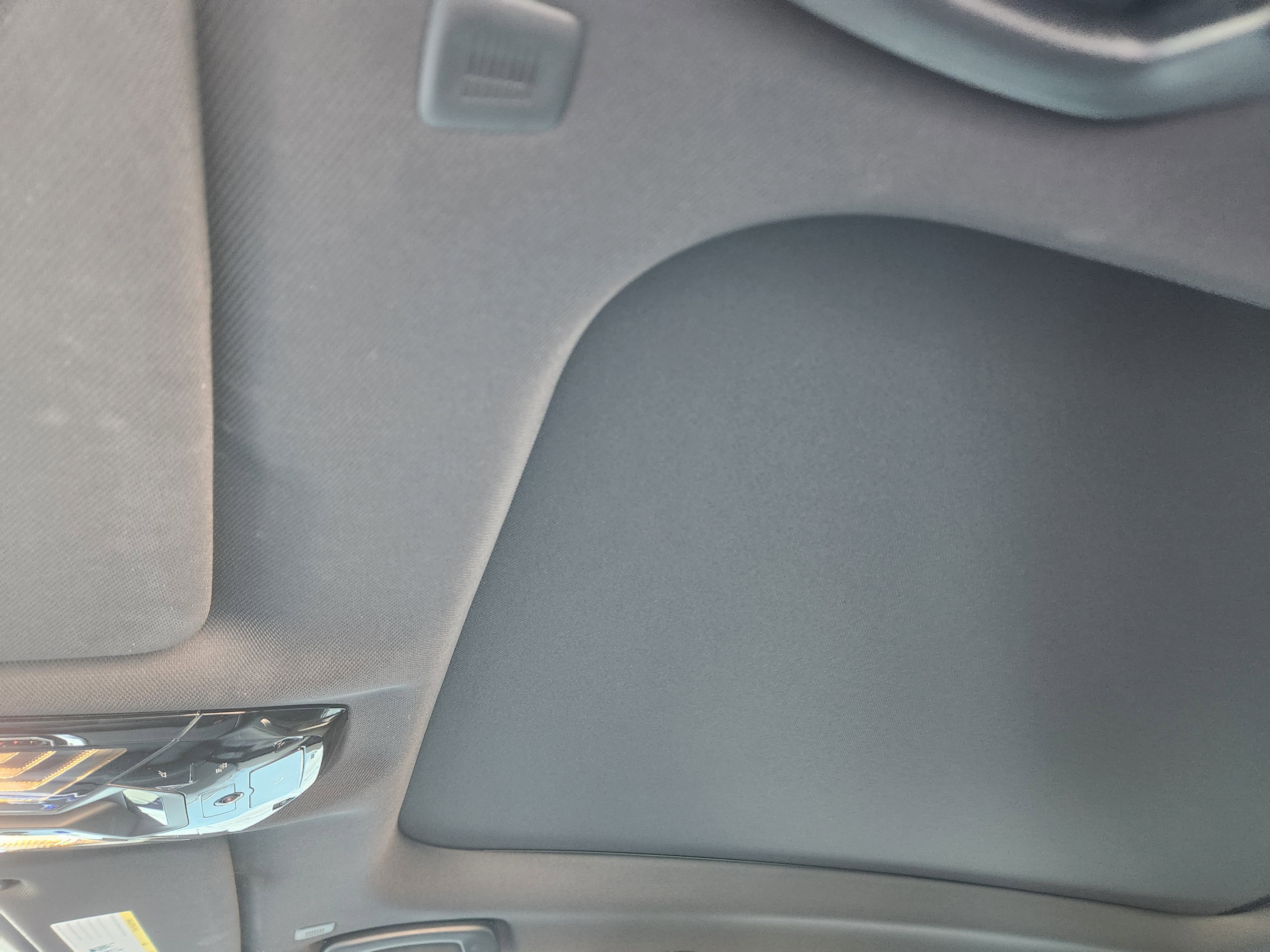 Used 2025 BMW 740i xDrive w/ Premium Package image 23