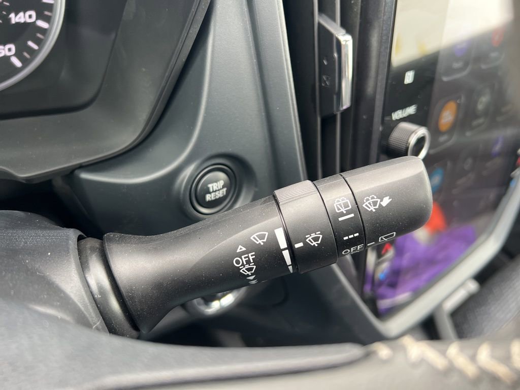 Used 2025 Subaru Forester Premium image 14