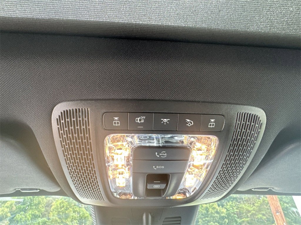 Used 2024 Mercedes-Benz EQB 250+ image 19