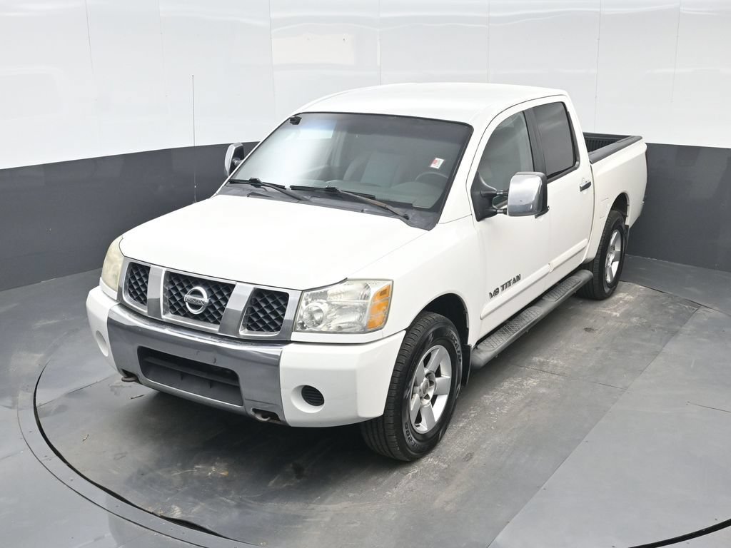 Used 2005 Nissan Titan SE w/ (T01) Tow Pkg AWD/4WD image 17