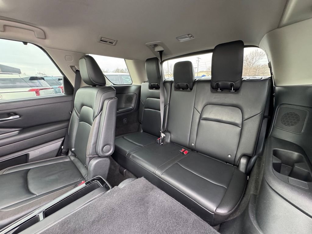 Used 2023 Nissan Pathfinder SL w/ SL Premium Package image 12