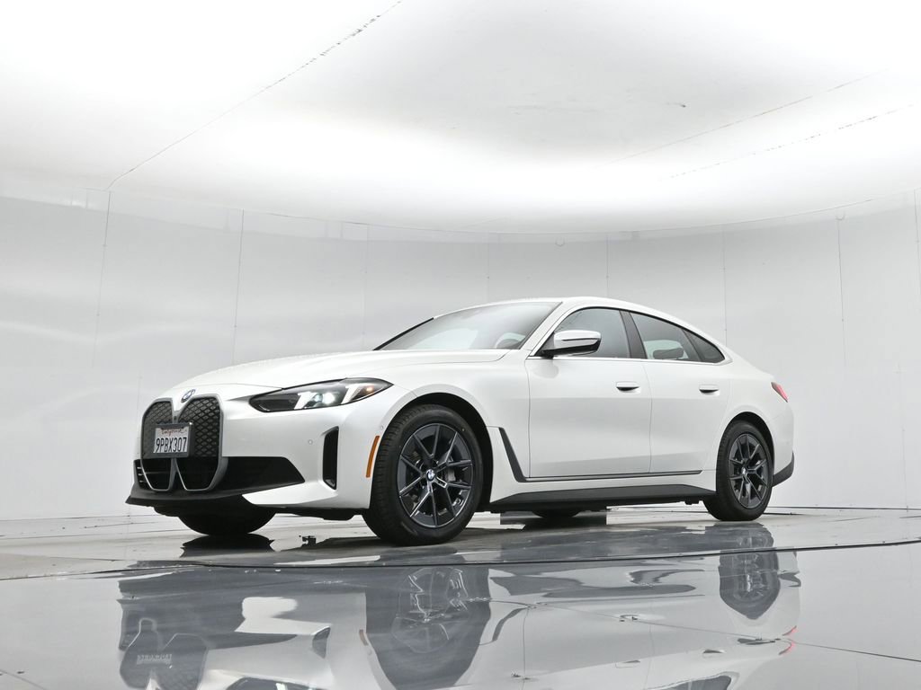 Used 2025 BMW i4 eDrive40 image 49