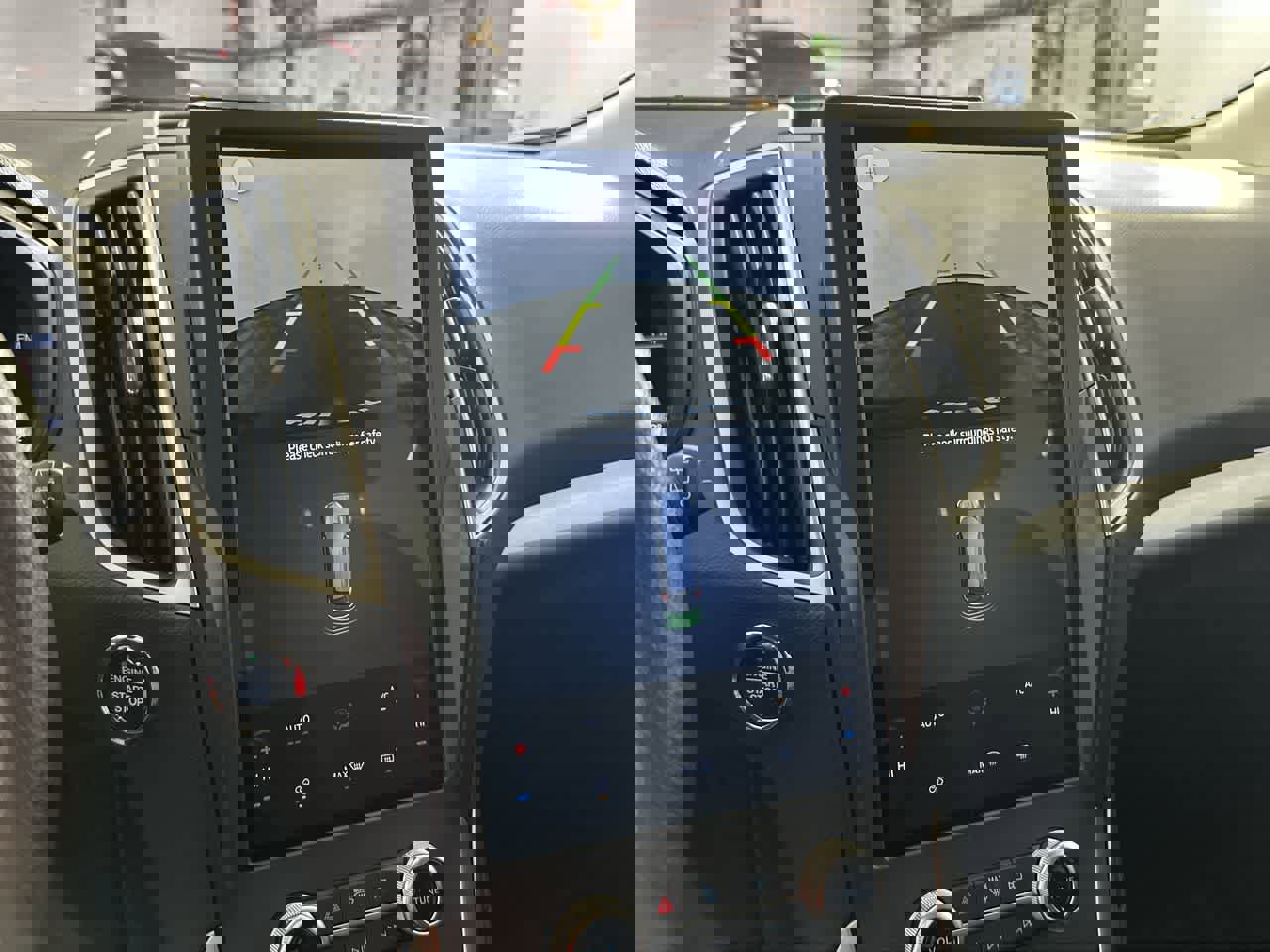 Used 2022 Ford Edge SE w/ Black Appearance Package image 17