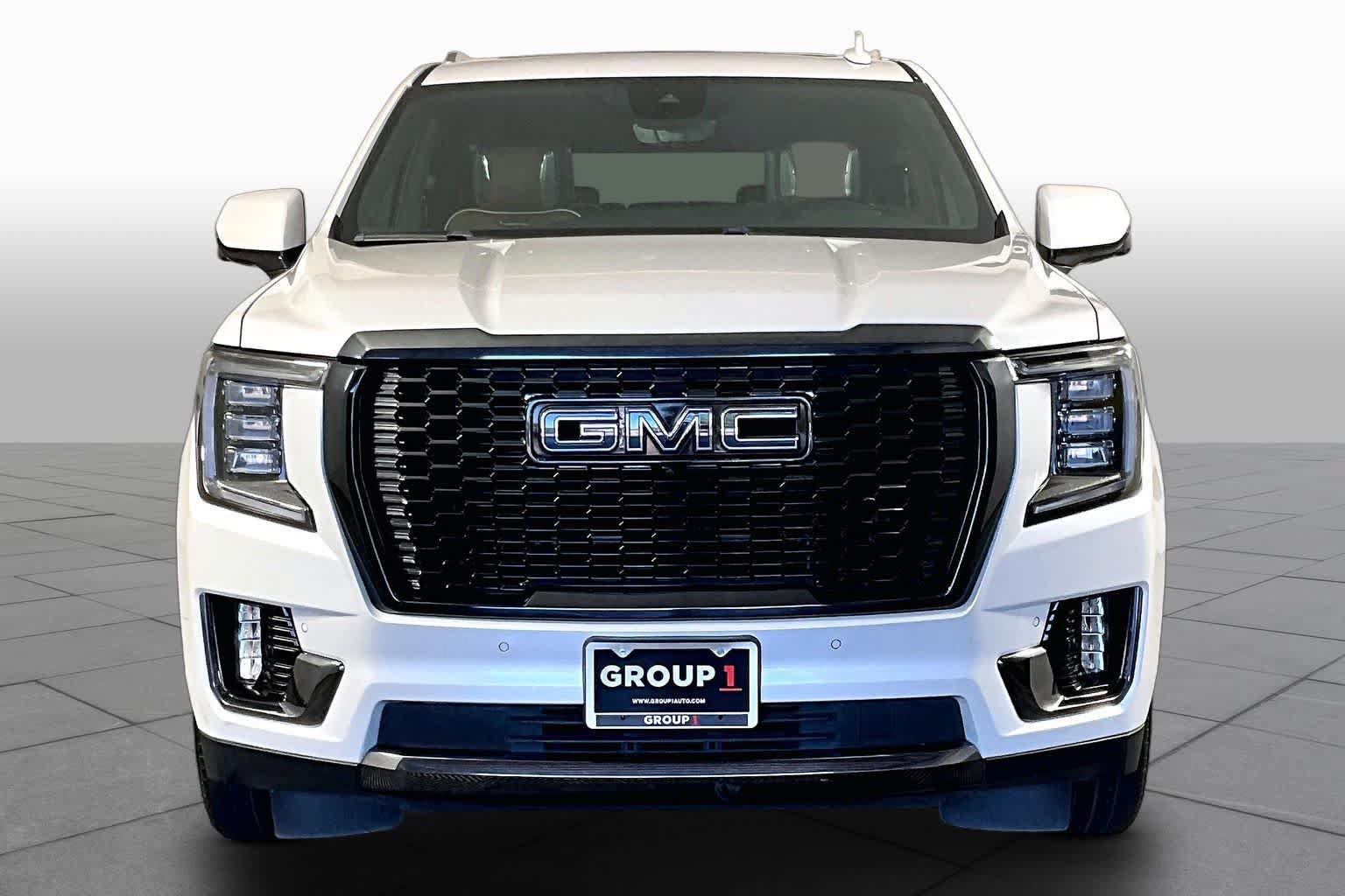 Certified 2023 GMC Yukon XL Denali Ultimate AWD/4WD image 4