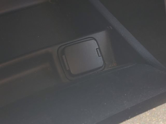 Used 2013 Ford Fusion SE FWD image 17