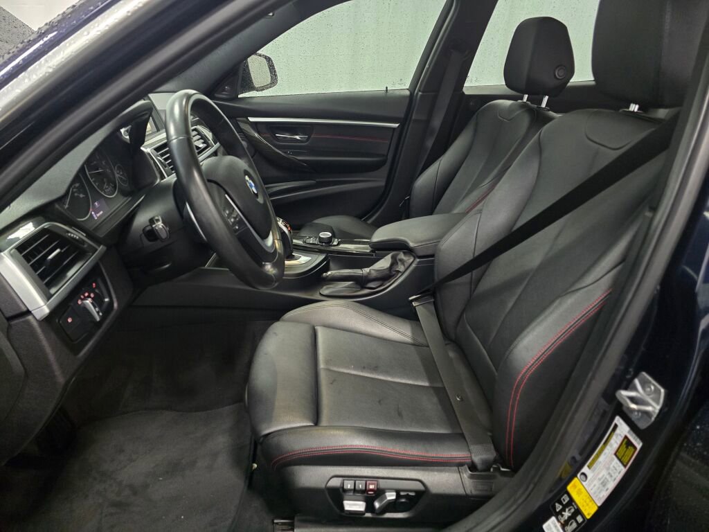 Used 2017 BMW 340i xDrive Sedan image 11