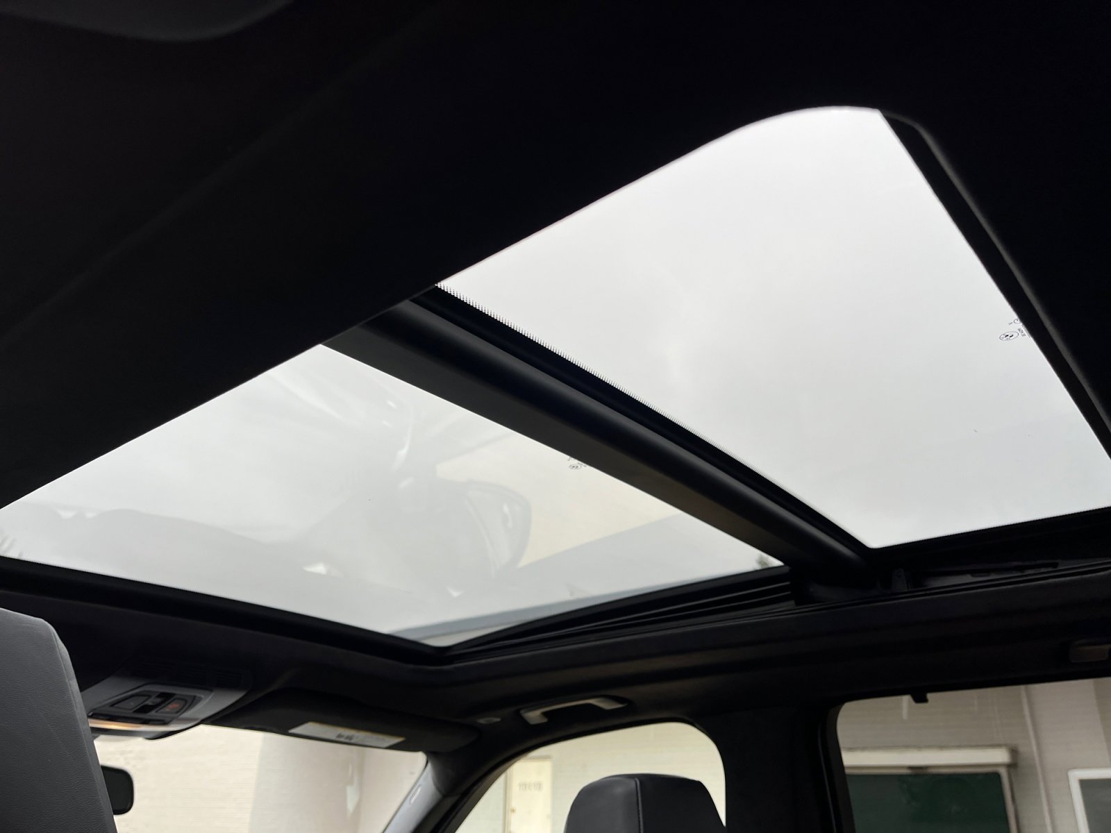 Used 2018 BMW X5 M w/ Executive Package image 18