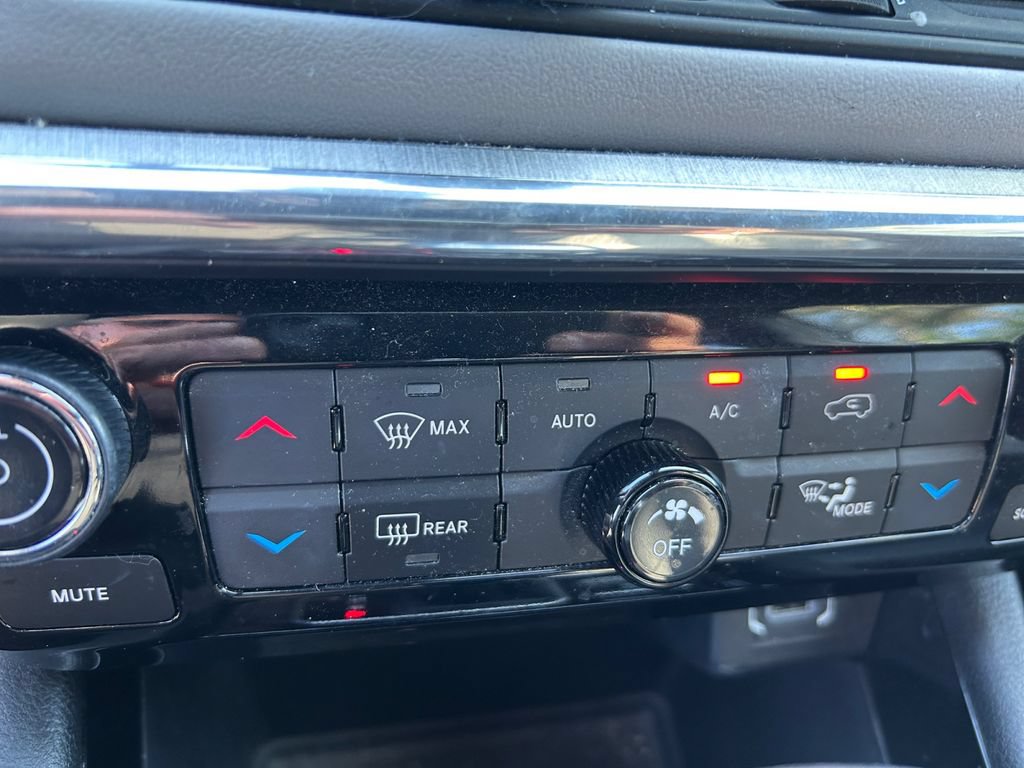 Certified 2023 Jeep Compass Limited AWD/4WD image 25