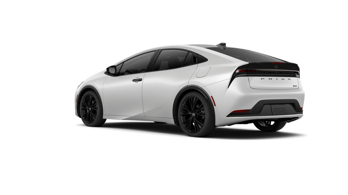 New 2027 Toyota Prius FWD image 41
