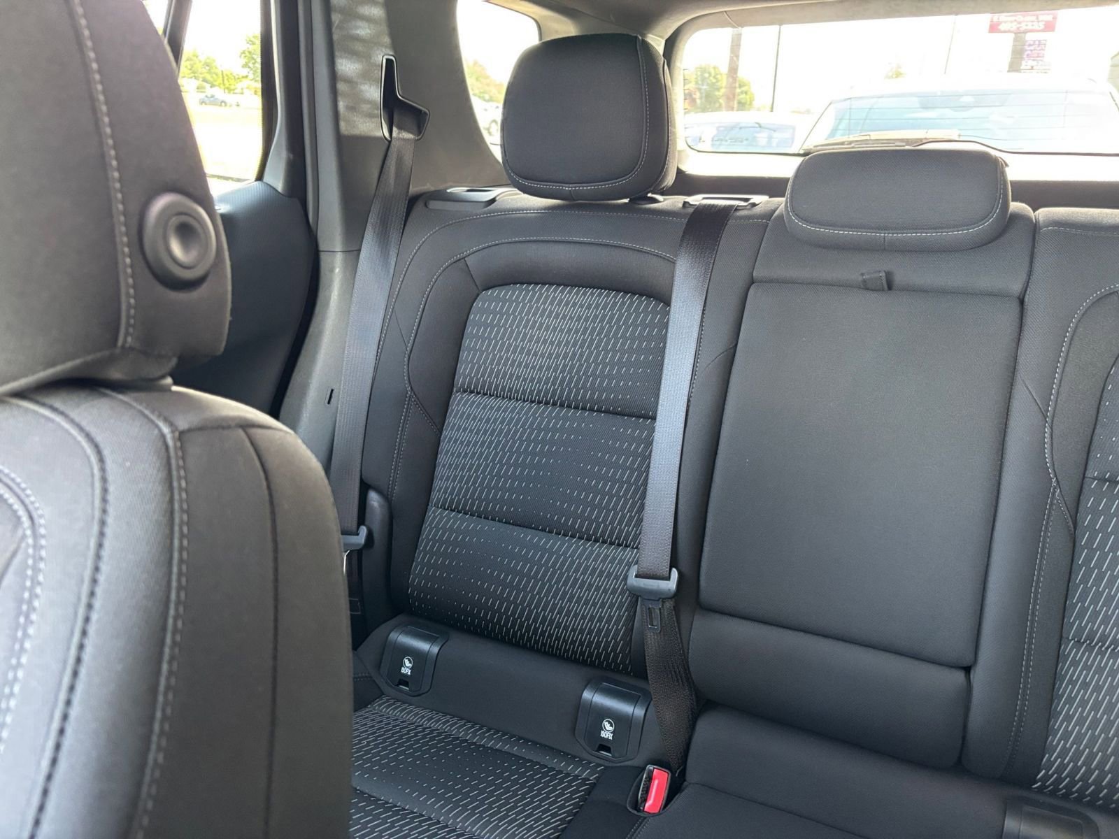 Used 2025 Chevrolet Equinox LT FWD image 39