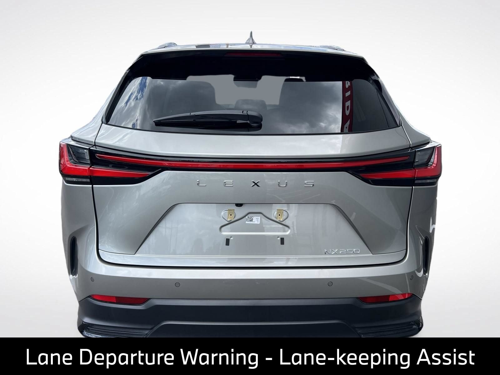 Used 2024 Lexus NX 250 FWD w/ Towing Package (2000 Lbs) image 7