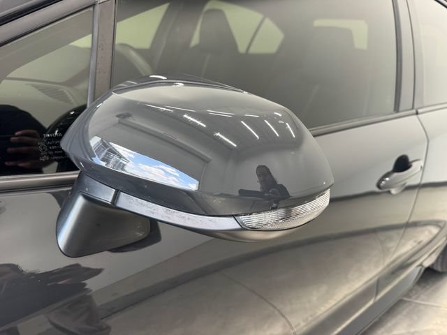 Used 2023 Toyota Corolla SE FWD image 40