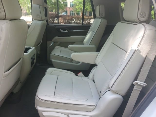 Used 2023 GMC Yukon Denali AWD/4WD image 13