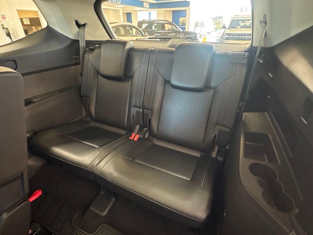 Used 2018 Volkswagen Atlas SEL w/ R-Line Package AWD/4WD image 26