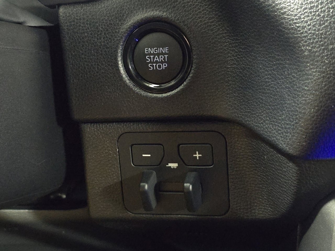 New 2026 Toyota Tundra SR5 image 8