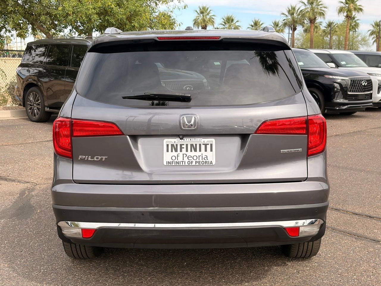 Used 2017 Honda Pilot Touring image 5