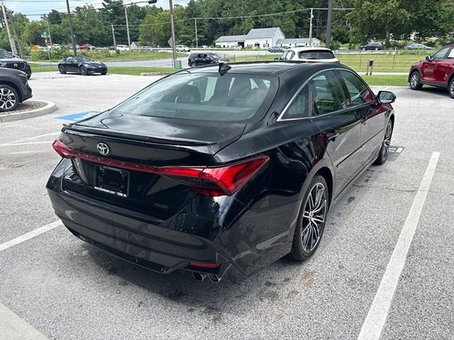 Used 2020 Toyota Avalon XSE w/ All Weather Liner Package FWD image 6