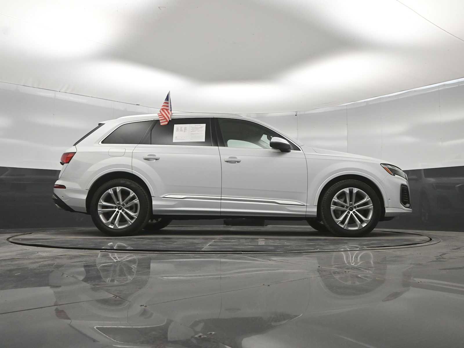 Used 2025 Audi Q7 3.0T Prestige w/ Prestige Package AWD/4WD image 38