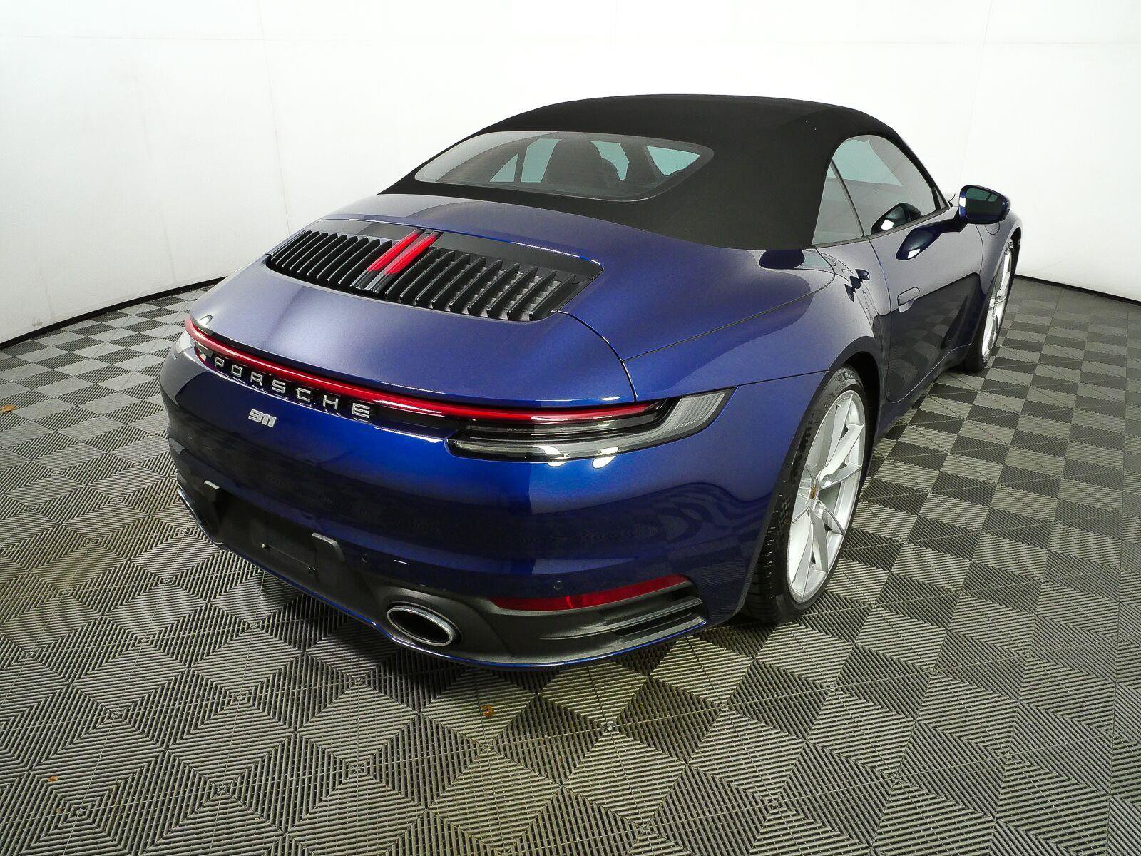 Certified 2023 Porsche 911 Carrera RWD image 24